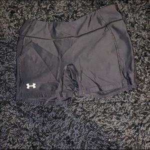 Spandex/ volleyball shorts